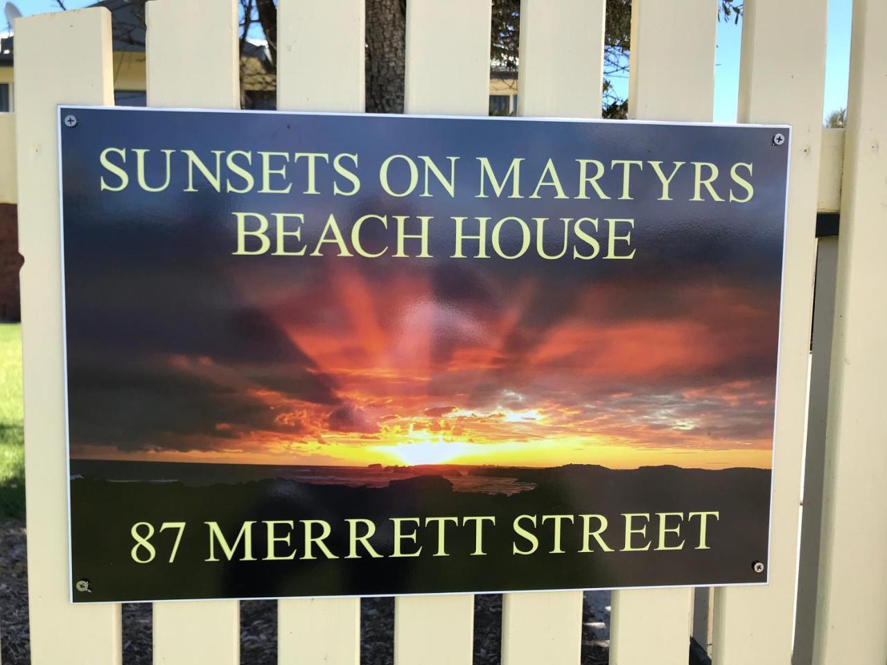 Villa Sunsets On Martyrs Luxury Coastal Beach House Peterborough Extérieur photo